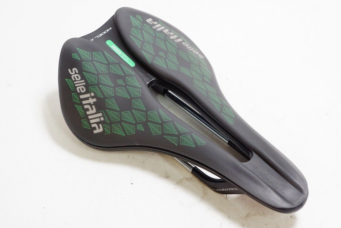 SELLE ITALIA 「セライタリア」 MODEL X LEAF サドル / バイチャリ熊谷店