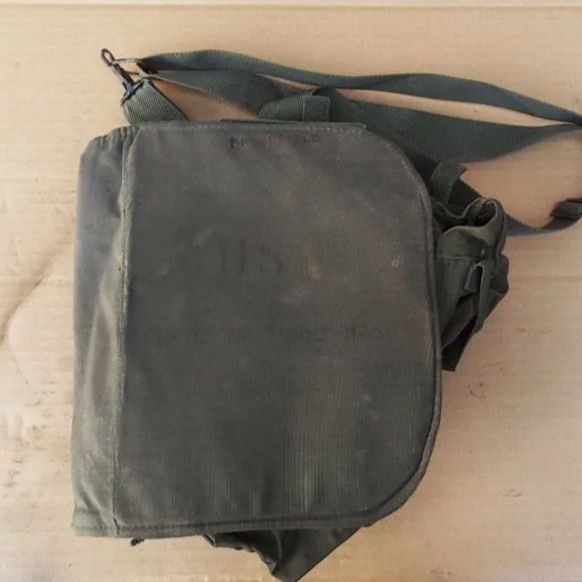 米軍実物 M 42ガスマスク フード 保護ゴーグル付き