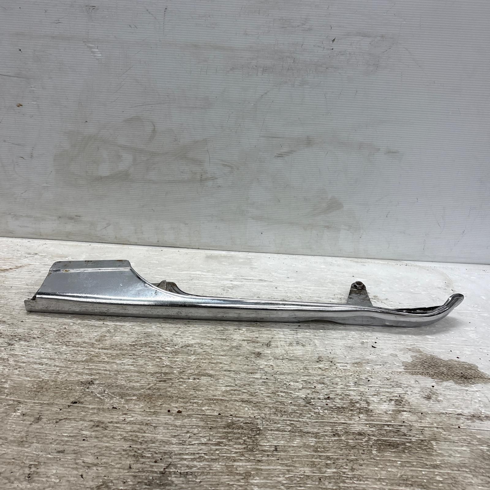 CB400FOUR チェーンケース