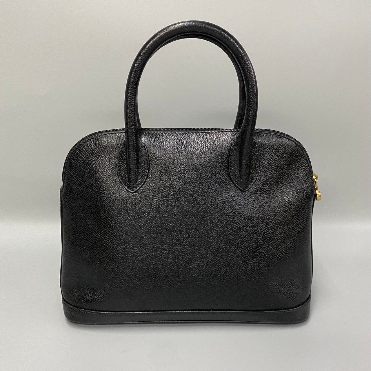 極美品 バーバリー ハンドバッグ ロゴ刻印 カーフレザー 黒 ノバ 極美品 バーバリー ハンドバッグ ロゴ刻印 カーフレザー 黒 ノバ
