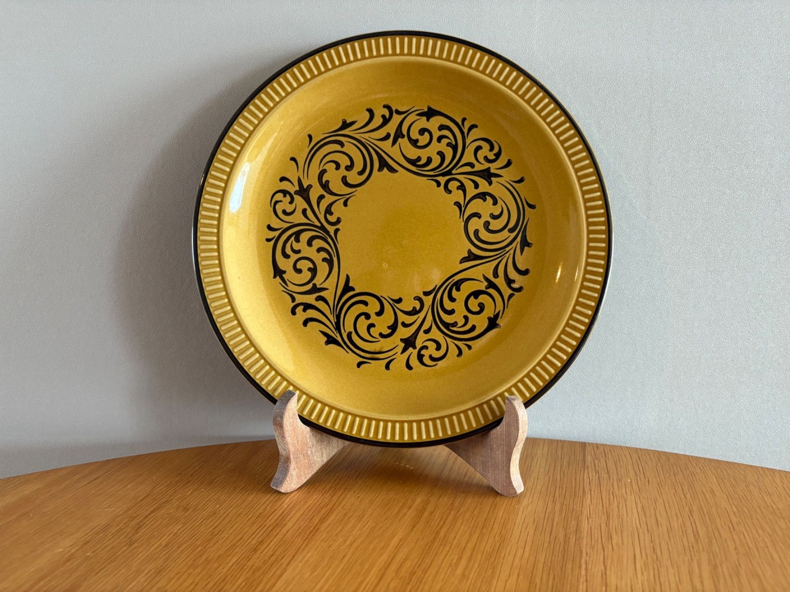 昭和レトロ 皿立て 骨董品 置物 凪 アンティーク 楽天市場】皿立て