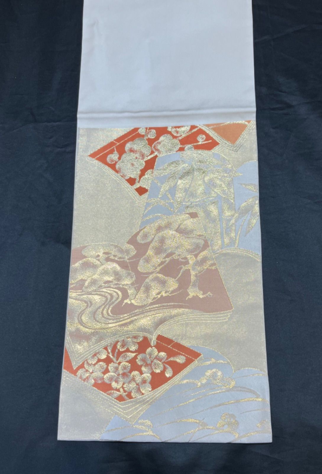 豪華絢爛綺麗美品長さ430cm白ベース冊子松竹梅正絹六通袋帯★川島織物★ 豪華絢爛綺麗美品長さ430cm白ベース冊子松竹梅正絹六通袋帯☆川島織物☆