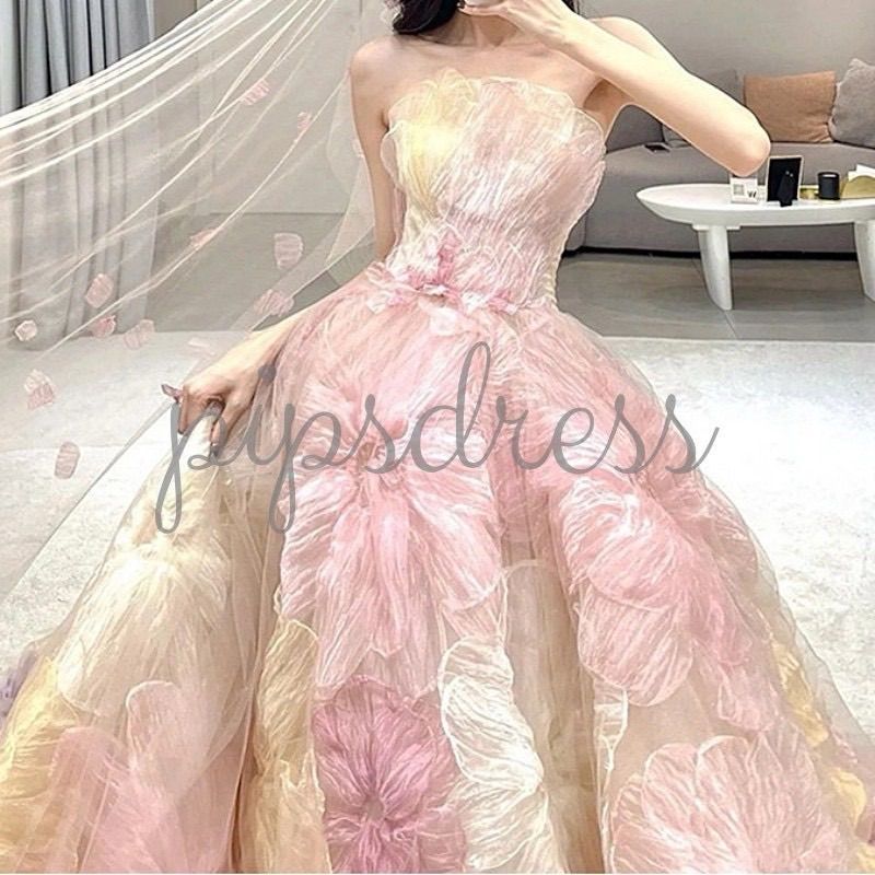 即日発送 フラワーボリュームドレス ピンク ベージュ M オーガンジー 花びらデザイン チュールドレス 結婚式 前撮り 二次会 披露宴 ロケーション撮影 カラードレス 春夏 花嫁 Aライン pipsセレクト