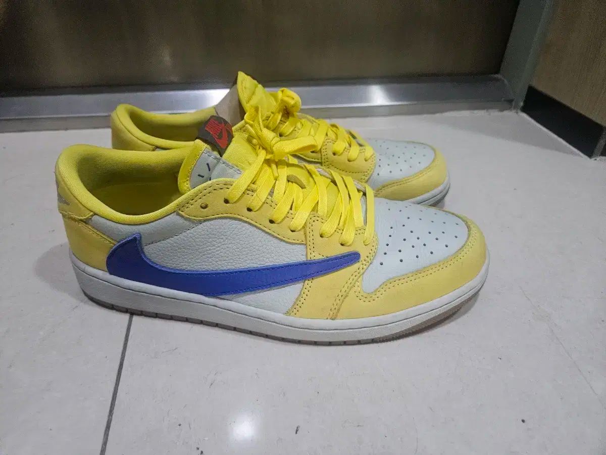 NIKE ナイキ ジョーダン 1 SCOTT スコット カナリア w275