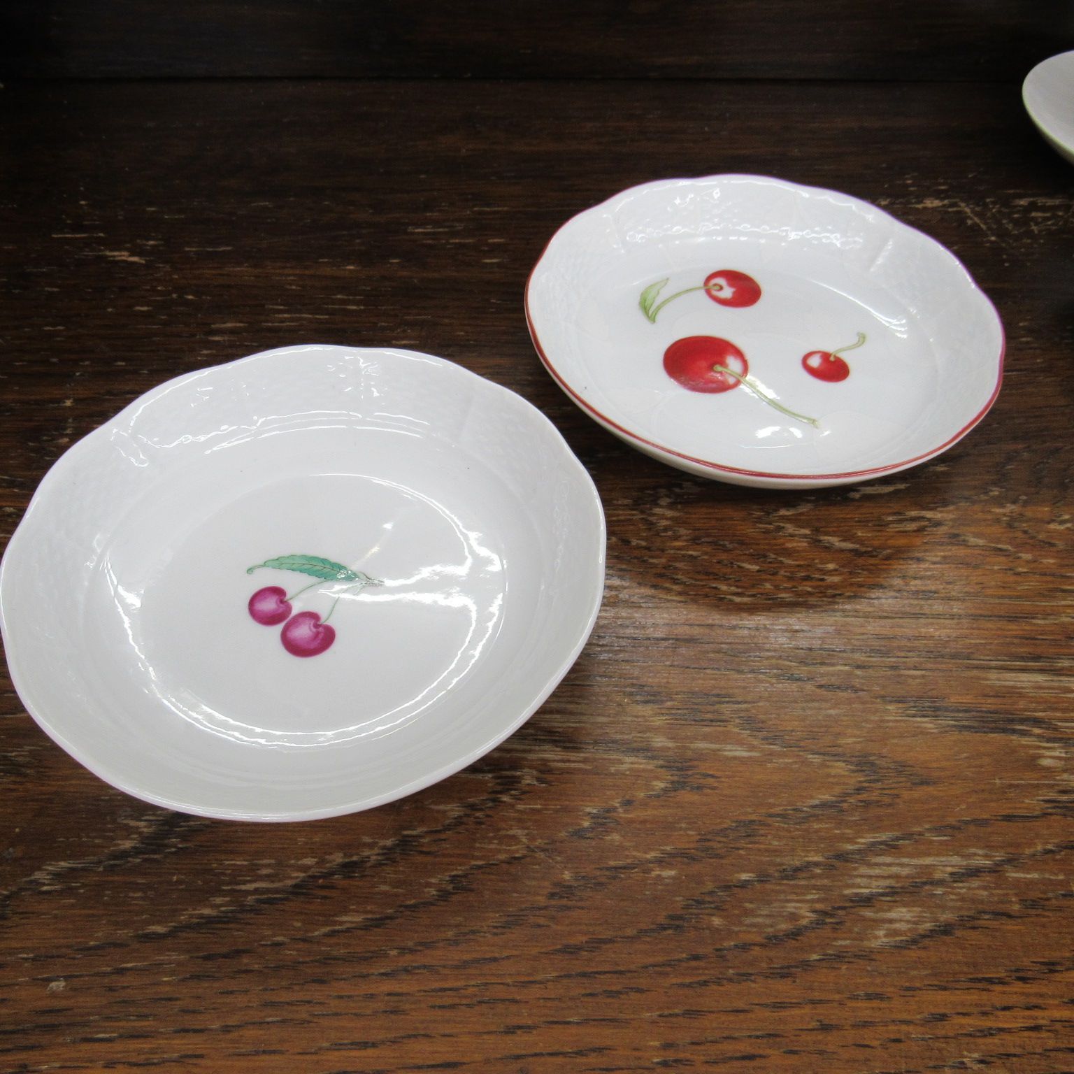 【希少】新品 箱あり＊リチャードジノリ アンティコチェリー シェルディッシュM 希少】新品 箱あり＊リチャードジノリ アンティコチェリー