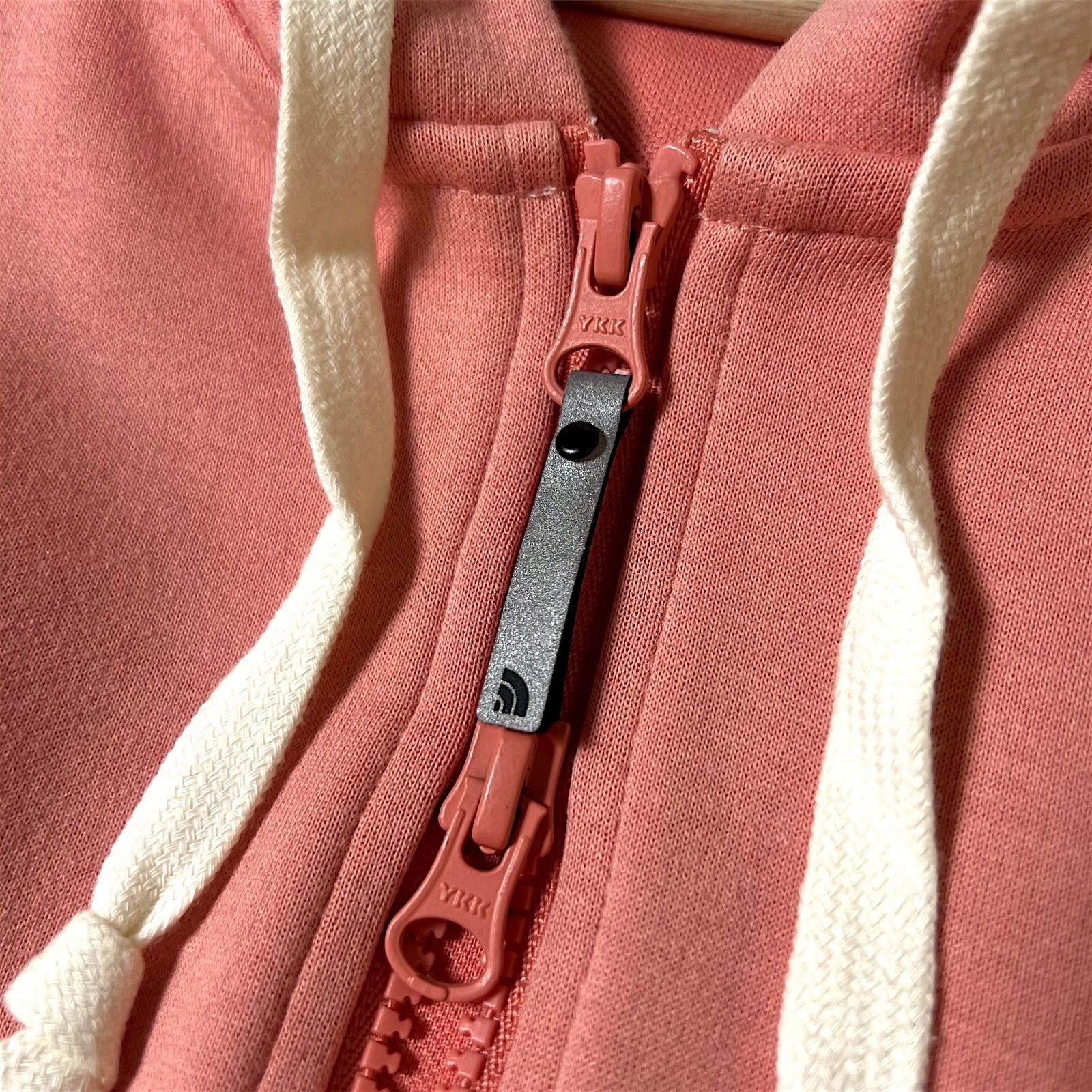新品 THE NORTH FACE ノースフェイス TNF ESSENTIAL HOODIE ZIP UP 速