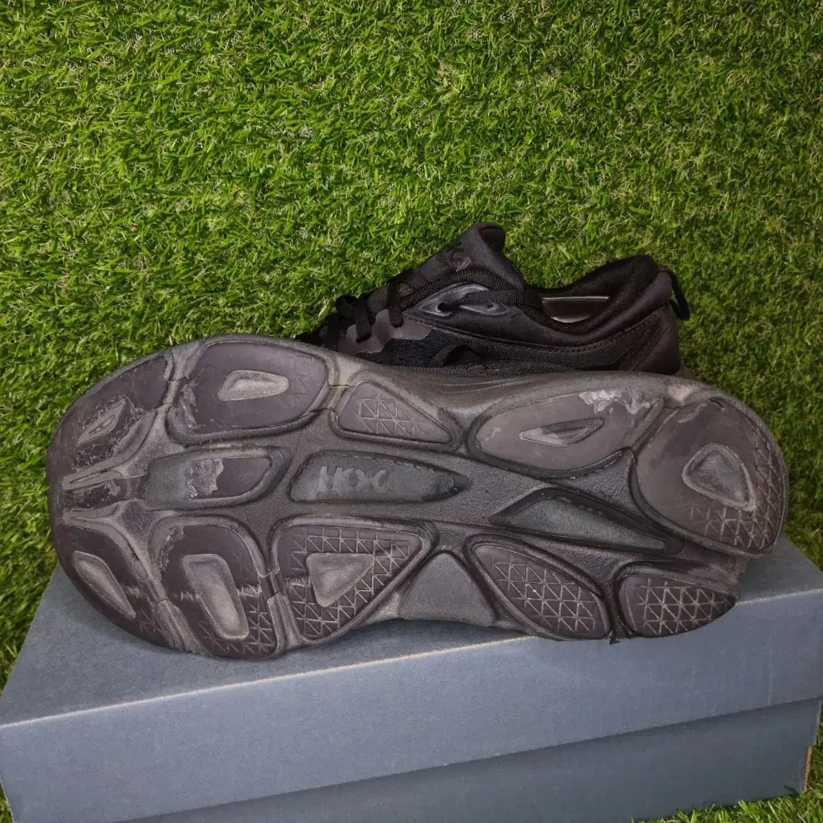 HOKA ONE ONE ボンダイ8 オールブラック ランニングシューズ 275 OLIVEOS_COM_TR