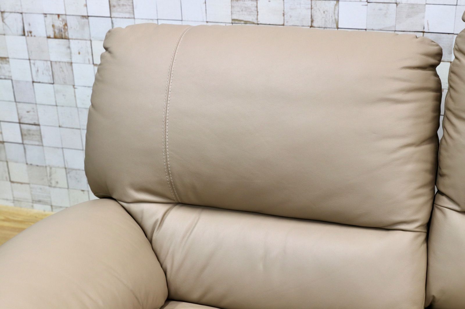 GMGK463 Leatherworld レザーワールド 2人掛けソファ ラブソファ 連結 本革 ベージュ IDC大塚家具 2シーター 手動リクライニング