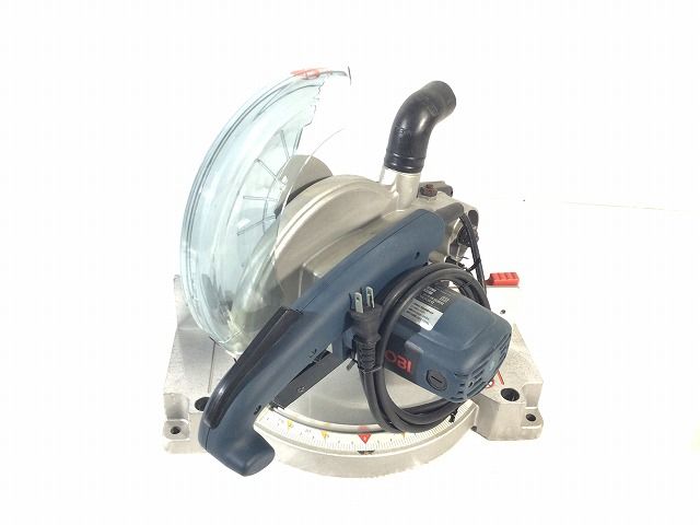 100V