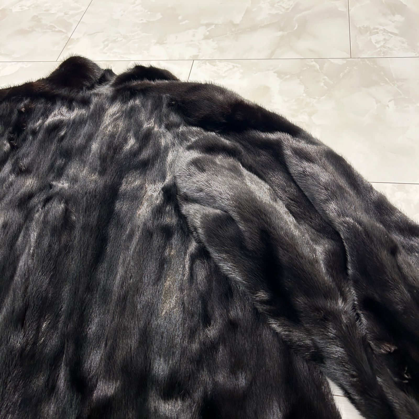 Mario Valentino マリオ ヴァレンチノ ダークミンク 毛皮 コート Mario Valentino マリオ ヴァレンチノ ダークミンク 毛皮 コート 毛皮