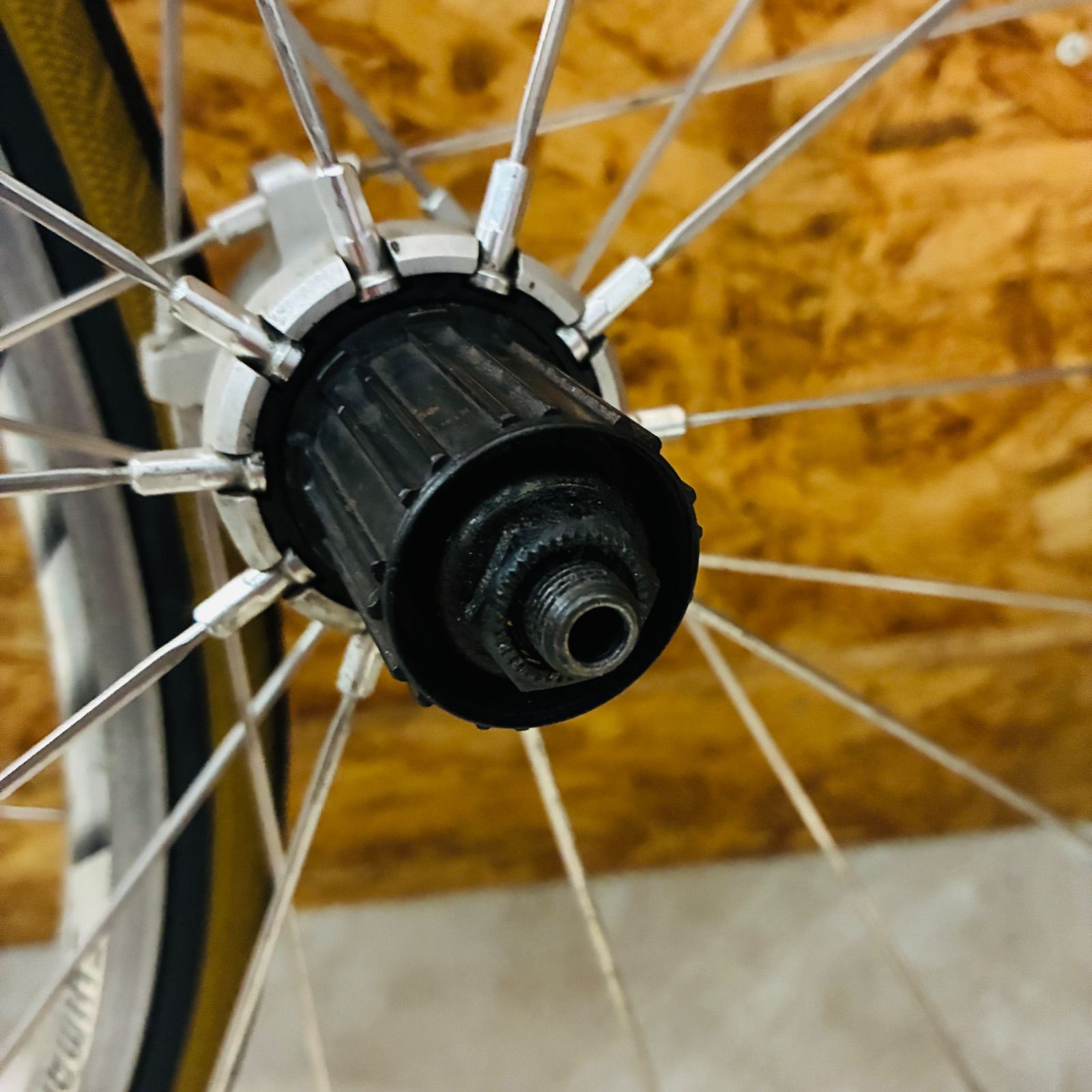 中古品】 SHIMANO WH-R550 クリンチャー wo ホイール 前後セット