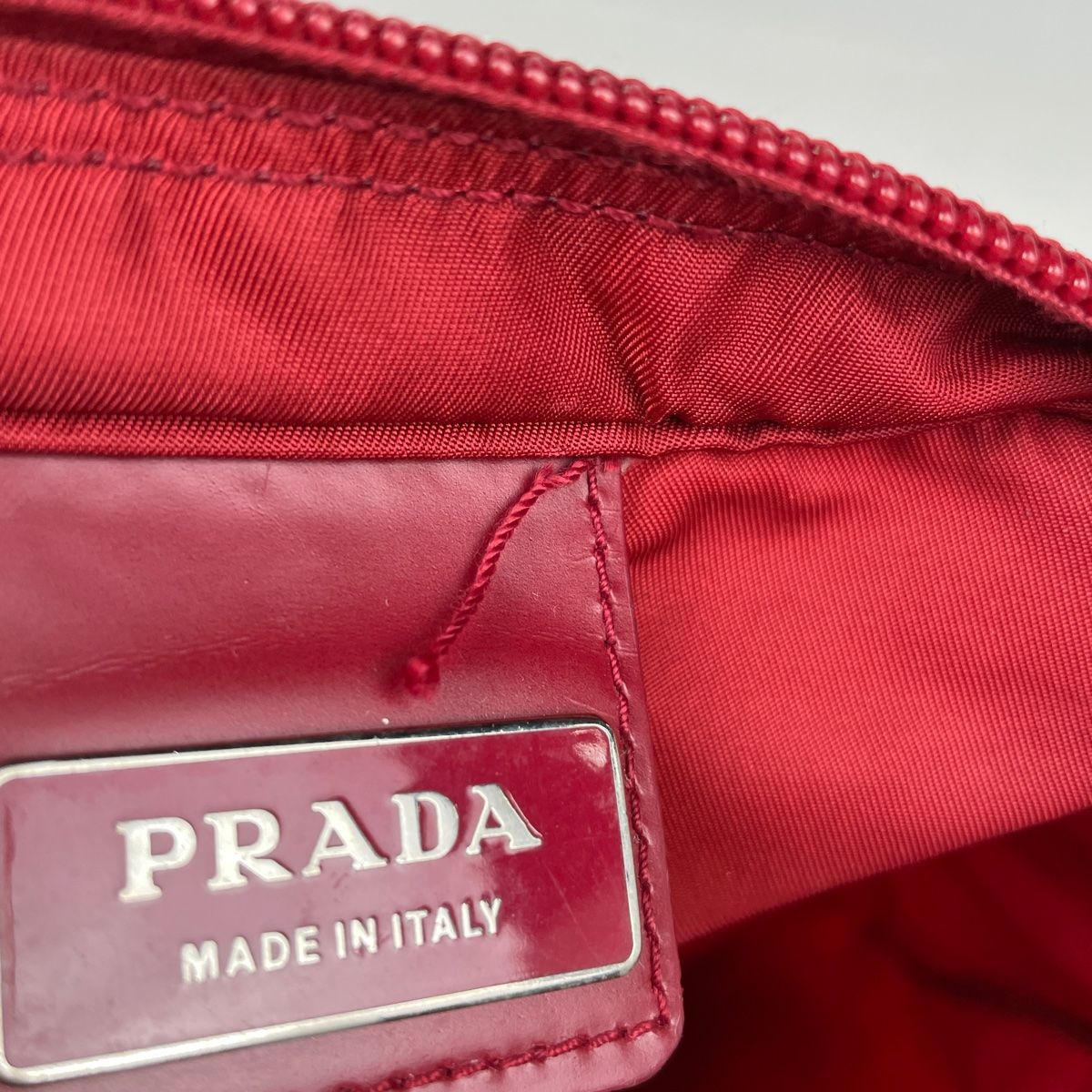 プラダ PRADA ロゴプレート ショルダーバッグ 斜め掛け ショルダー