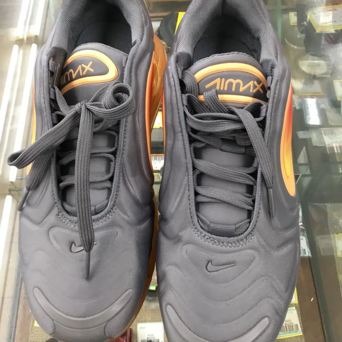 NIKE　ナイキ　エア マックス720　26cm　エキスパート藤沢辻堂店