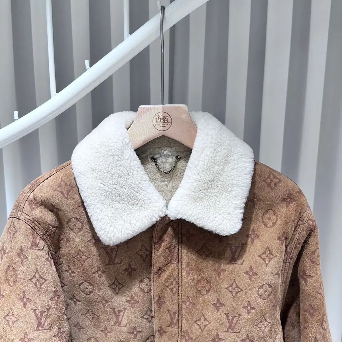 ルイ・ヴィトン ムートンコート LOUIS ルイヴィトン VUITTON ルイ