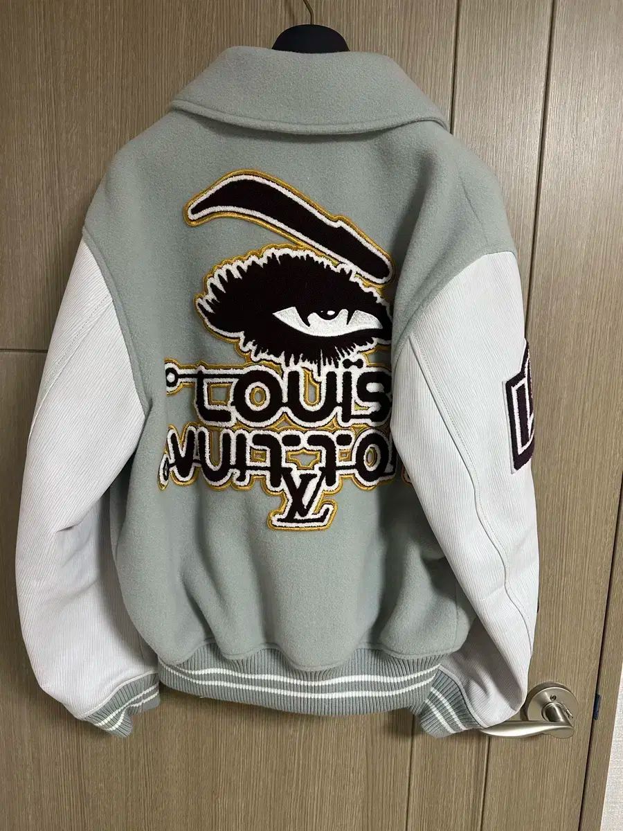 Louis Vuitton レザーエンブロイダリーバーシティ 50 百貨店販売モデル