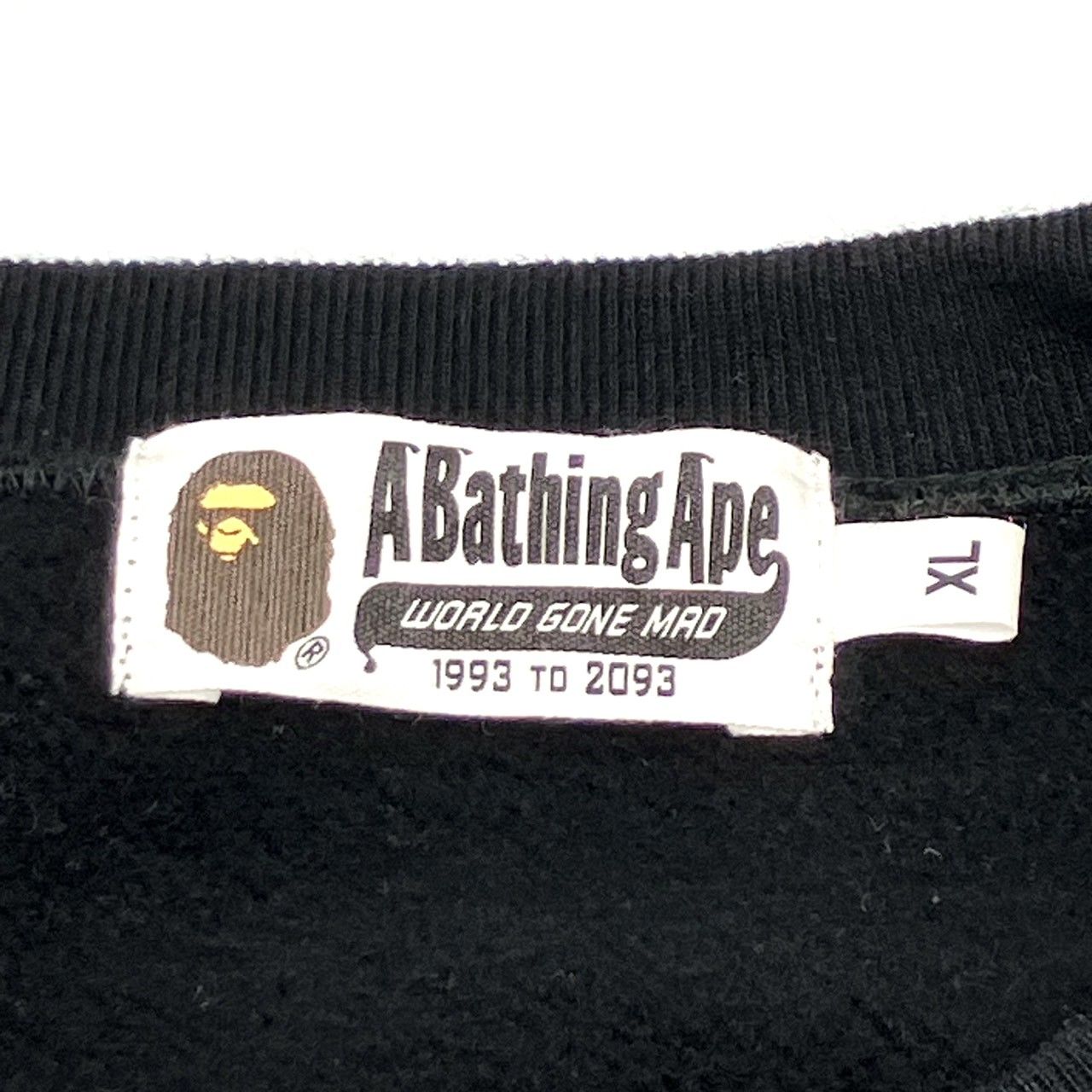 〇　A BATHING APE アベイシングエイプ シャークスウェット 001SWH801006M クルーネック トレーナー 袖ロゴ 裏起毛 　サイズ XL