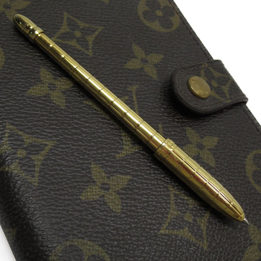 VUITTON