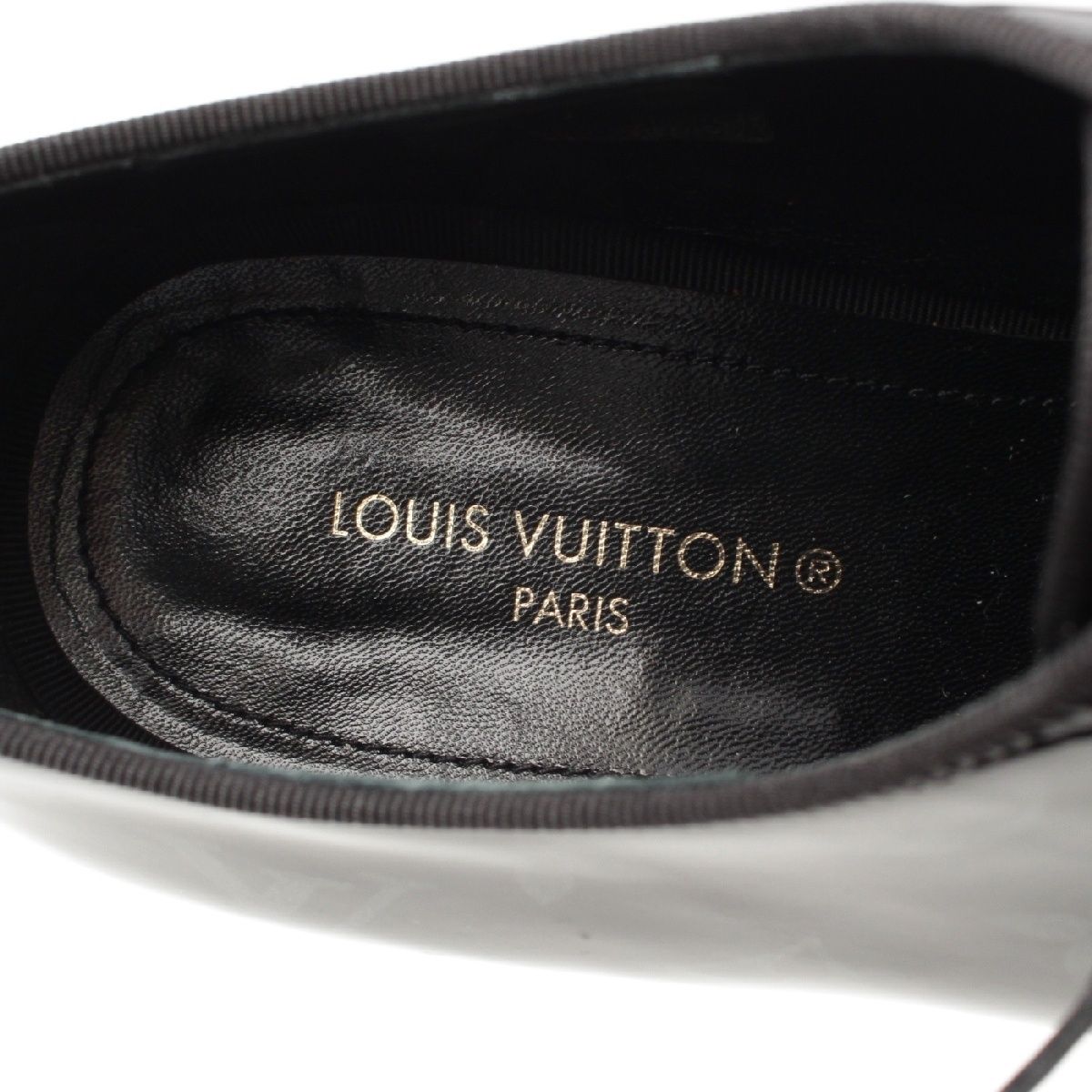 パテントレザー