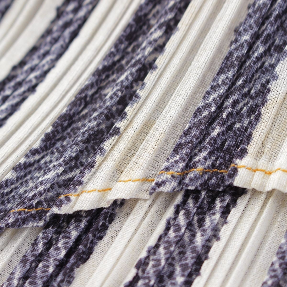 プリーツプリーズ イッセイミヤケ カットソー ストライプ