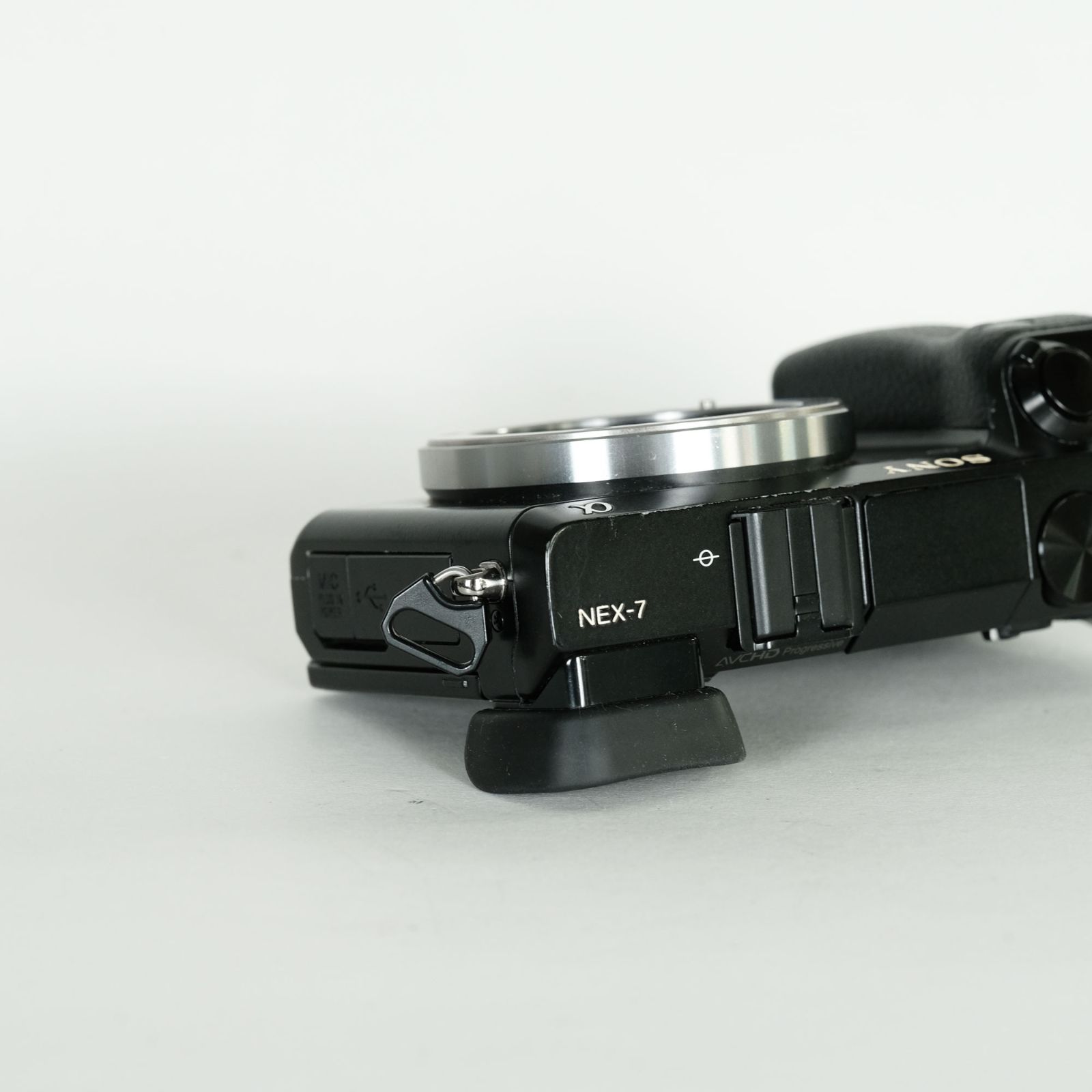 NEX 7