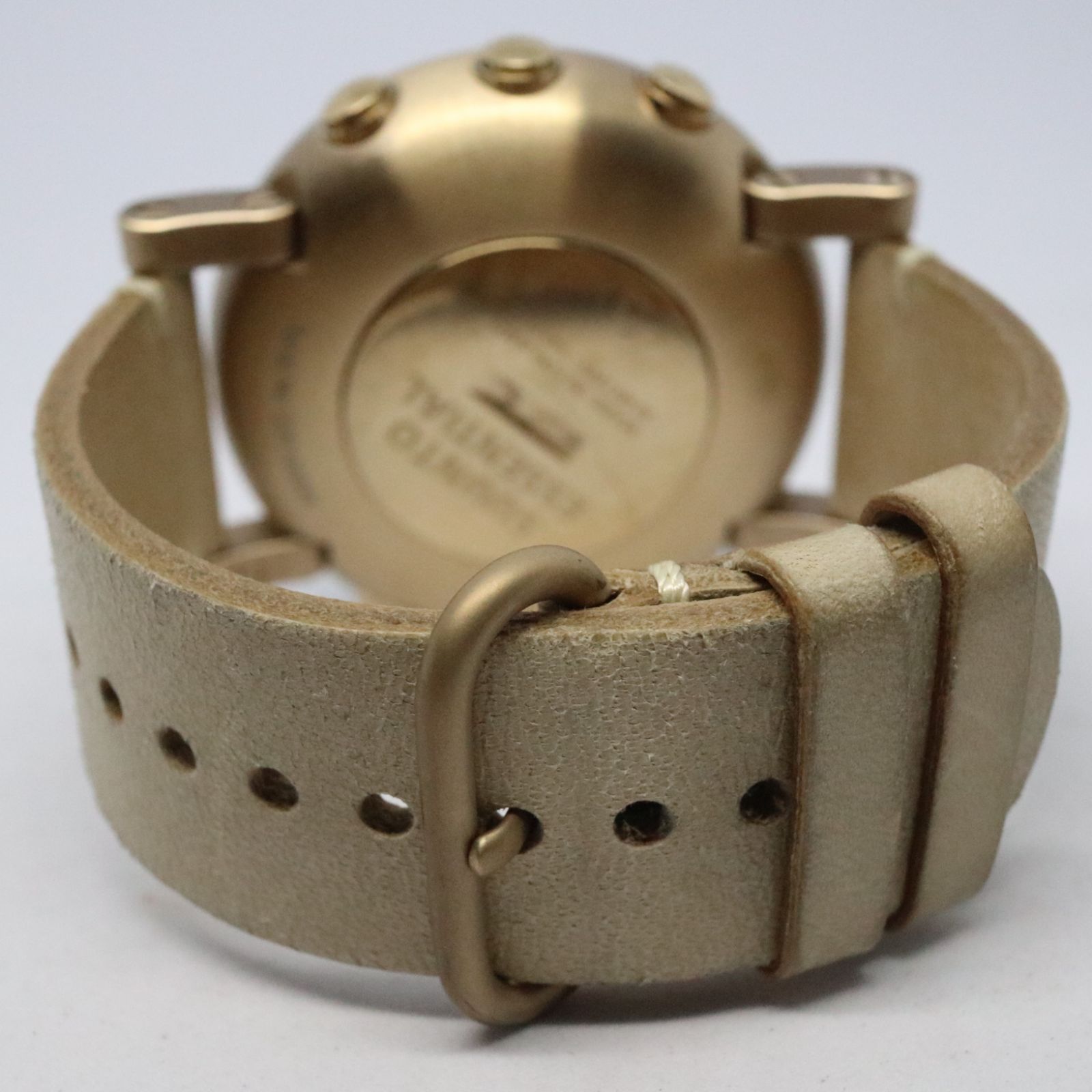 SUUNTO ESSENTIAL デジタル腕時計 SUUNTO ESSENTIAL デジタル腕時計