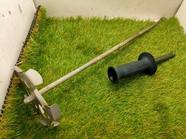 バッテリ充電器別売 UT130DZ