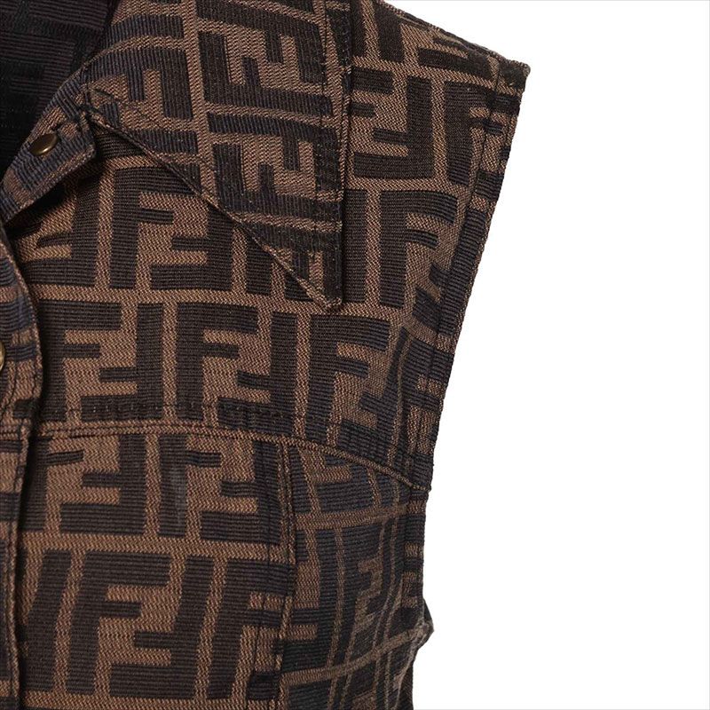 FENDI フェンディ