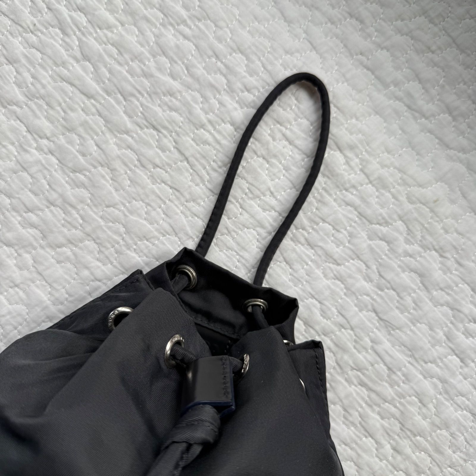 PRADA 巾着バッグ 黒 三角ロゴ プレート ナイロン PRADA プラダ