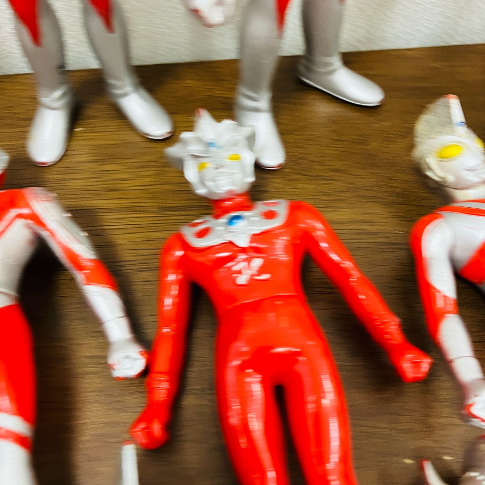ウルトラマン　フィギュア　まとめ売り まとめ売り】ウルトラマン各種22体 フィギュアセット - メルカリ