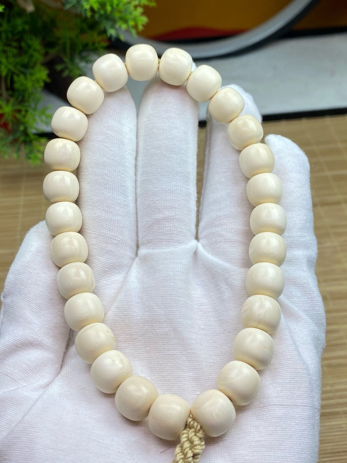 天然マンモス牙美しい手作り彫刻 原色老型 手持ち - メルカリ 