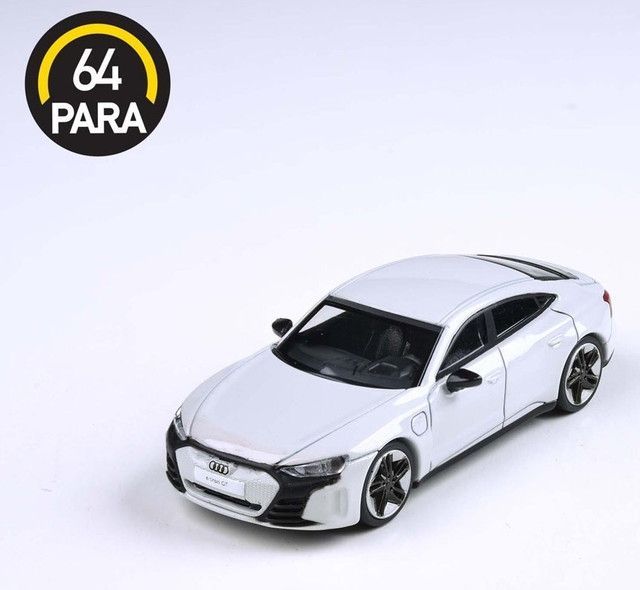 新品 PARA64 1/64 アウディ RS e-tron GT 2021 アイビスホワイト RHD