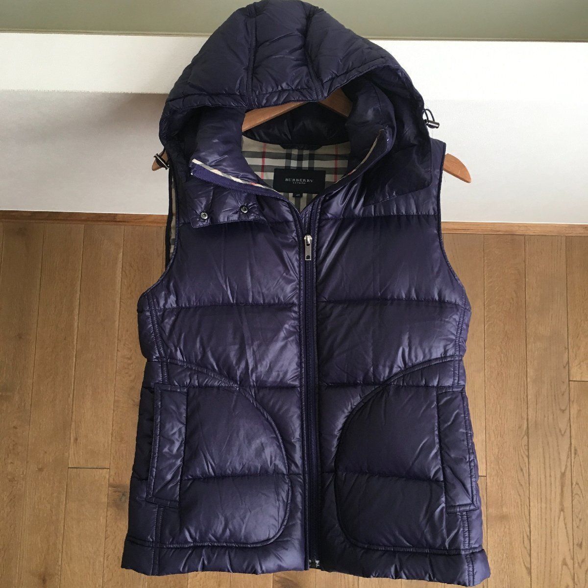 美品！BURBERRY LONDON バーバリーロンドン ベスト ノバチェック 美品】バーバリーロンドン ダウン 40 ベスト ジレ ノバチェック 黒