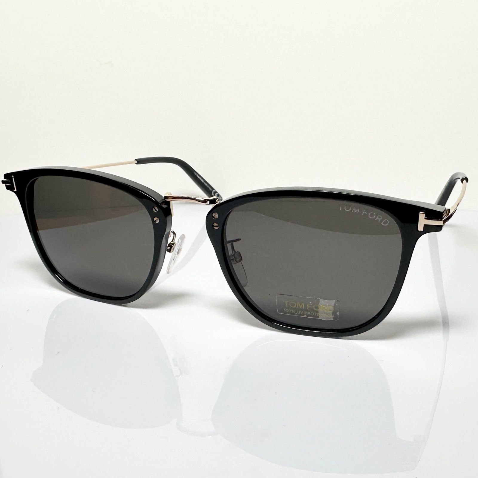 純正新品 イタリア製 TOM FORD FT0672 01A 純正ケース・クロス付き 