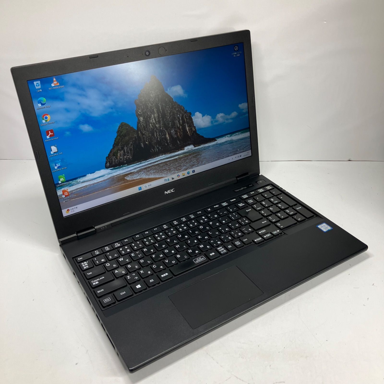 15.6インチフルHD