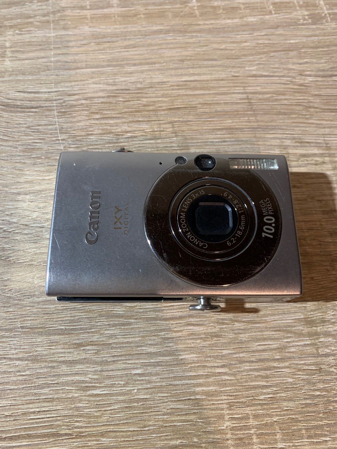 Canon IXUS 25 IS デジタルカメラ シルバー 故障品 ジャンク 5961 Canon IXY DIGITAL 25 IS シルバー デジカメ ジャンク品