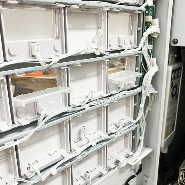 美品！　GLORY 同時印刷式券売機　VT-S10 発券ロール紙5個付き グローリー グローリー/GLORY 同時印刷式券売機 VT-S10 8口座
