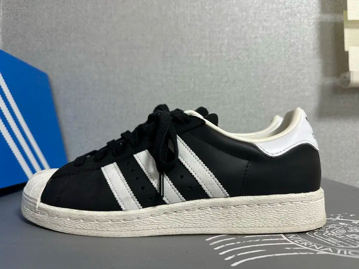 【ADIDAS】SUPERSTAR 82 FI CORE BLACK ★送料・関税込★ adidas SUPERSTAR 82 ”Core Black” アディダス スーパースター