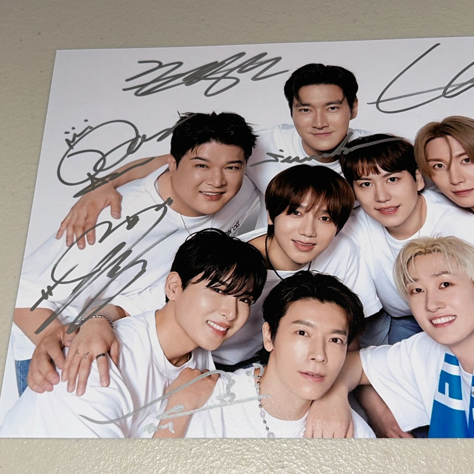 SUPER JUNIOR 直筆サイン スチール写真(A4サイズ) SUPER JUNIOR 直筆サイン スチール写真(A4サイズ) - メルカリ