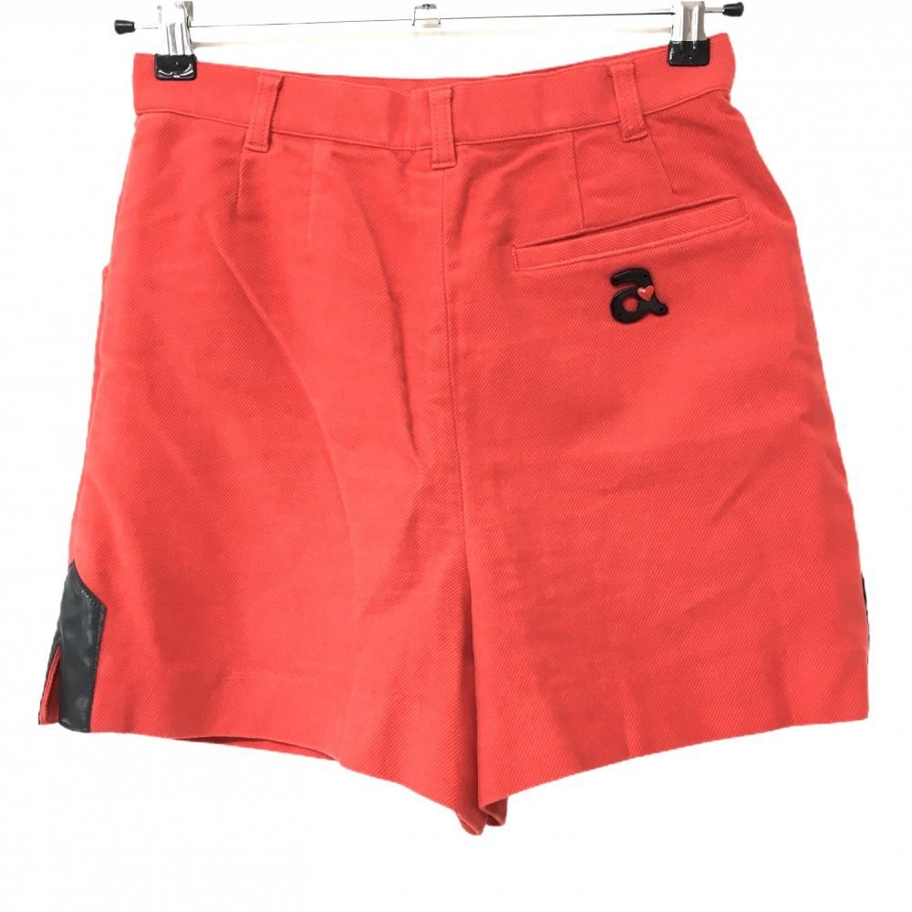 【新品タグ付き】archivio アルチビオ ショートパンツ　36 Archivio アルチビオ ゴルフ ショートパンツ 36 赤とネイビー