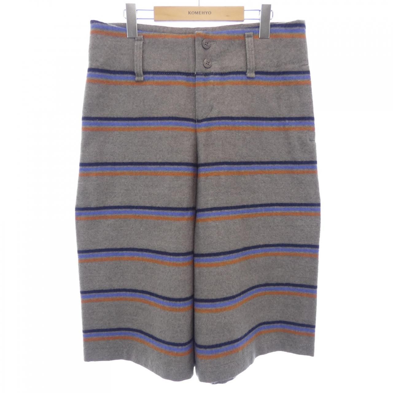 ミーイッセイミヤケ me ISSEY MIYAKE ショートパンツ