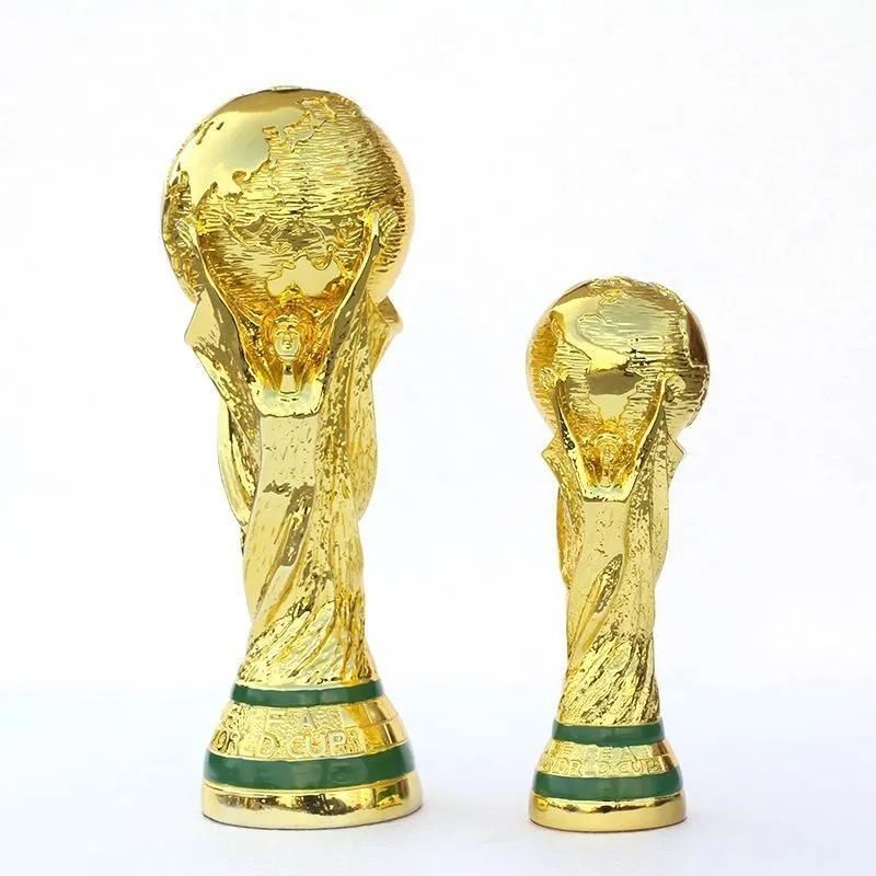 売値 FIFA ワールドカップ W杯 トロフィー 優勝カップレプリカ 原寸大 