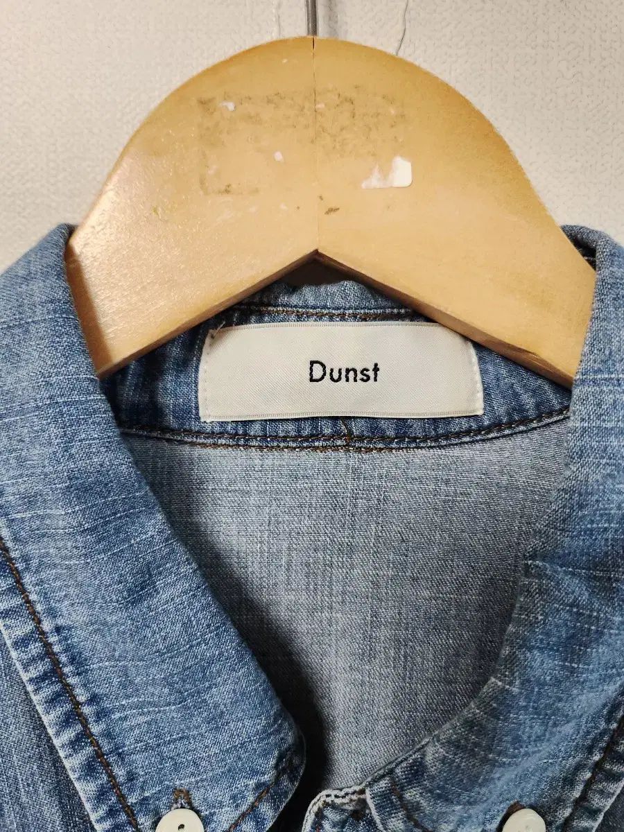 Dunst ダンスト