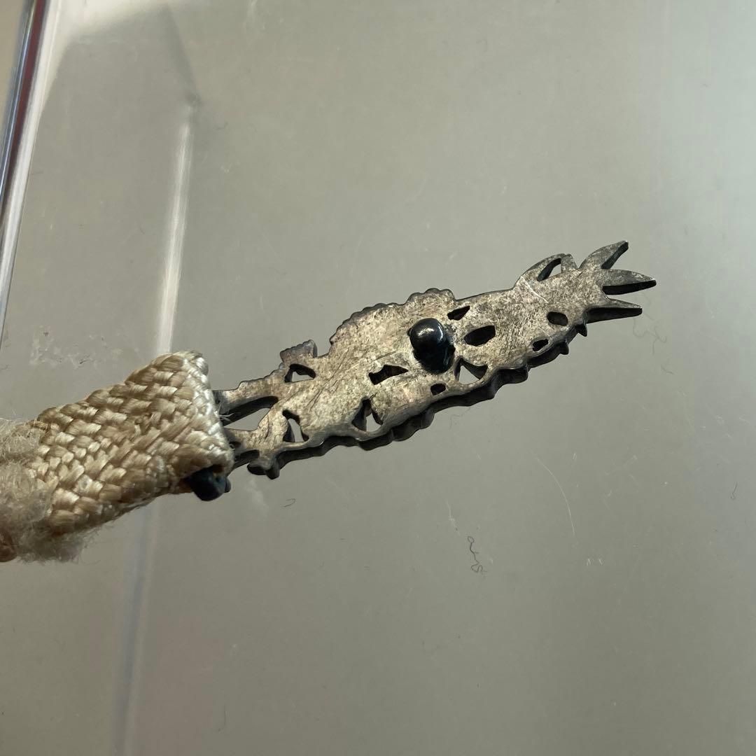 銀製　透かし花彫金帯留　13g  東Y6-0209ア② 銀製 透かし花彫金帯留 13g 東Y6-0209ア② - メルカリ