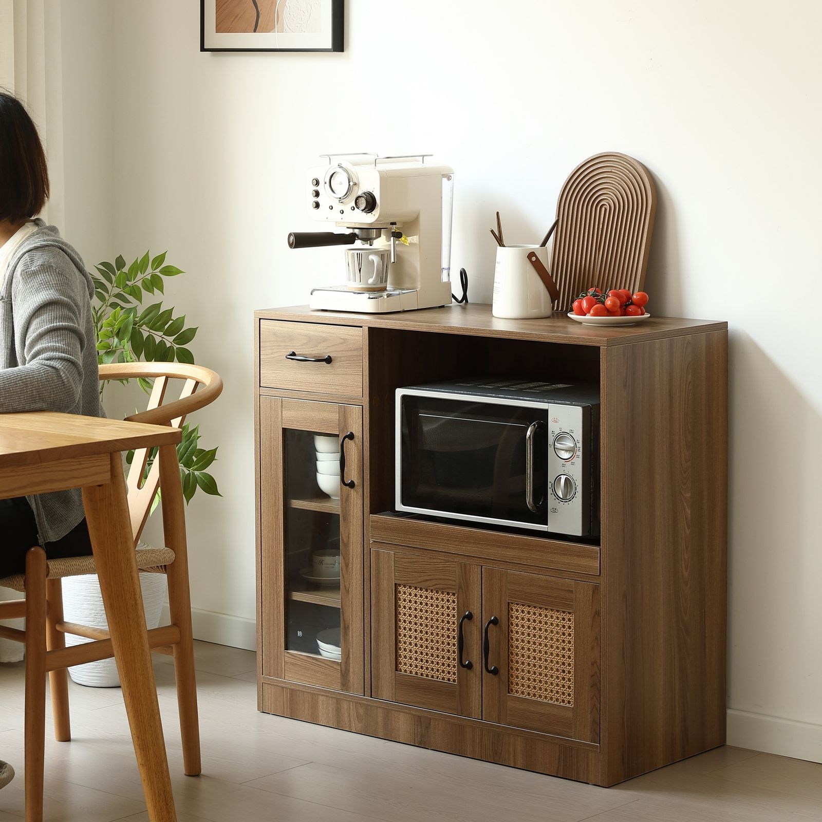 【新品】幅88cmコンパクト食器棚 引き出し・扉付き ラタン調 2個限定セール中」キッチンカウンター 食器棚 キッチンキャビネット