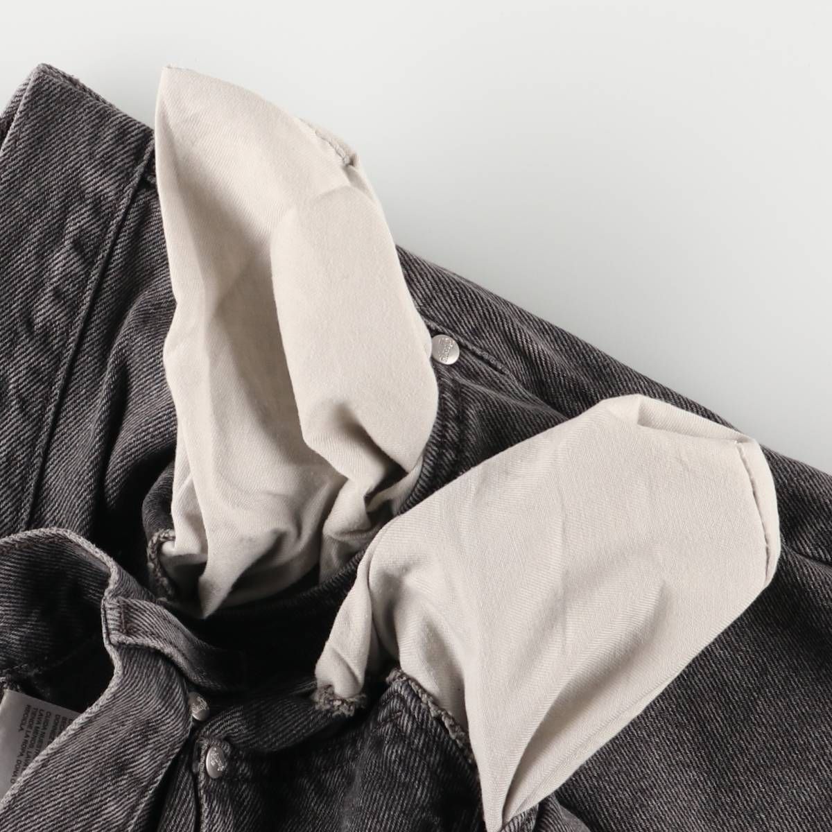 ルーズ テーパードデニムパンツ