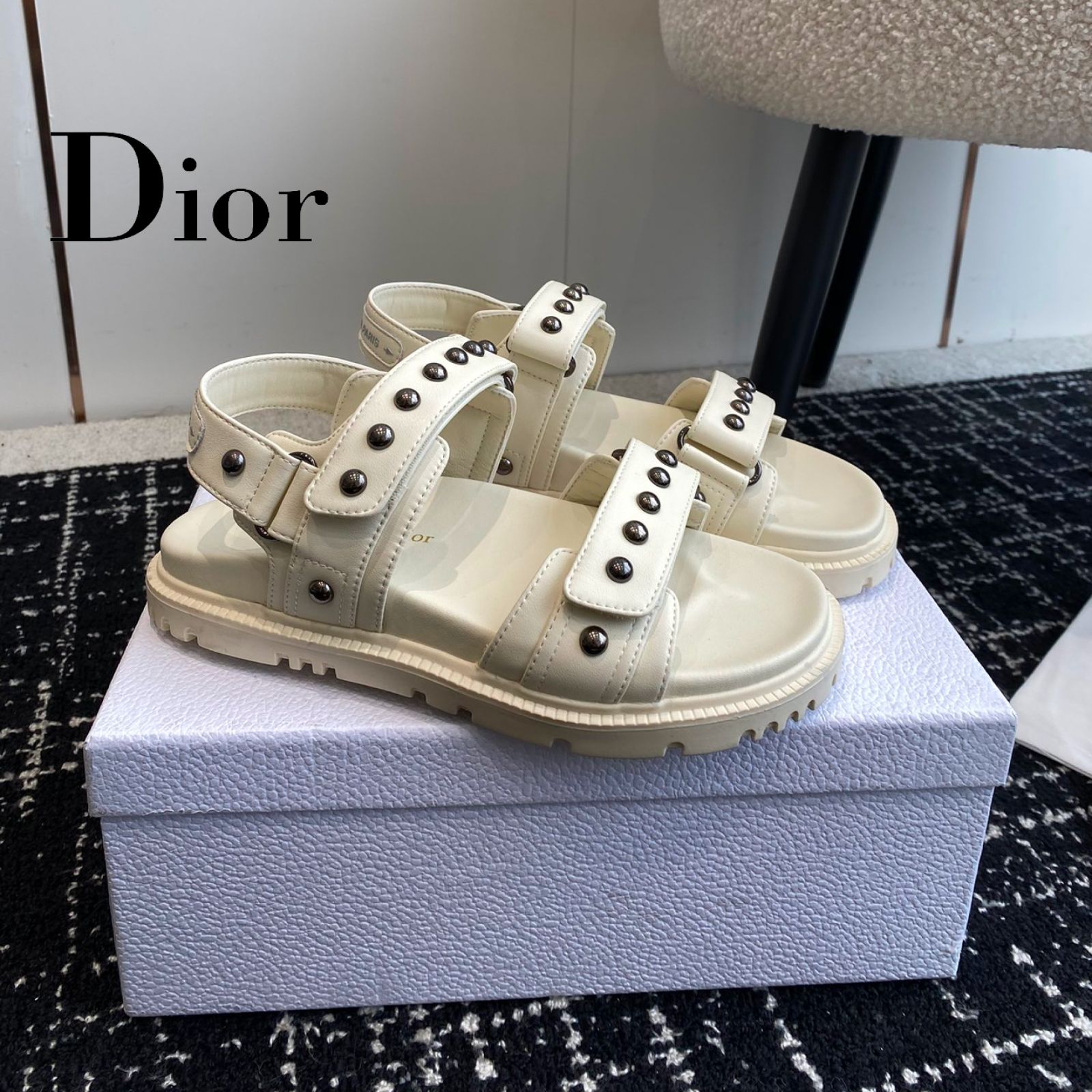?新品未使用?DIORディオールサンダル、カジュアルシューズ 