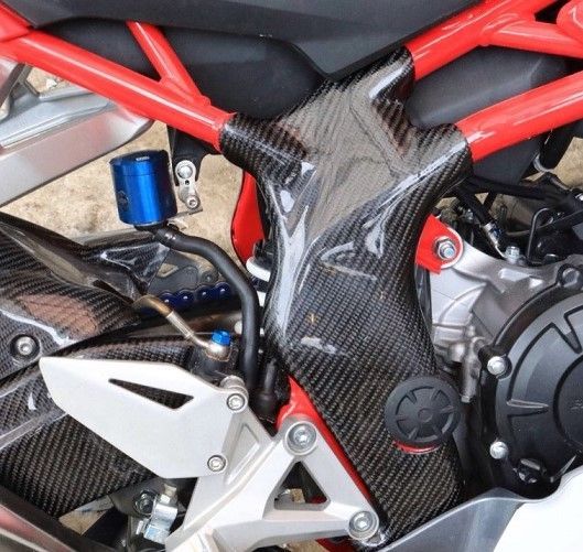 ●CBR250RR MC51 カーボンルックFRPフレームカバー　 ○CBR250RR MC51 スイングアームカバー FRPカーボンルック