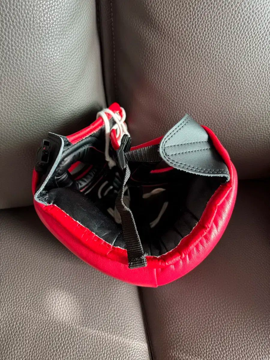 アディショーリー