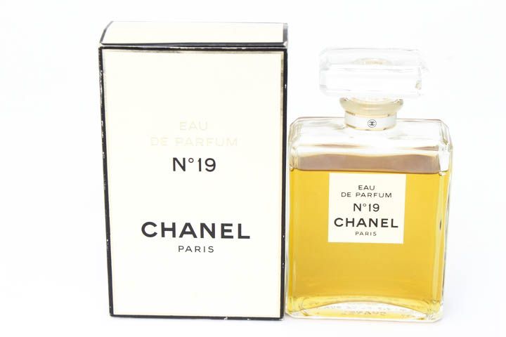 シャネル 香水 No19 オードパルファム 残量多め 100ml CHANEL - www