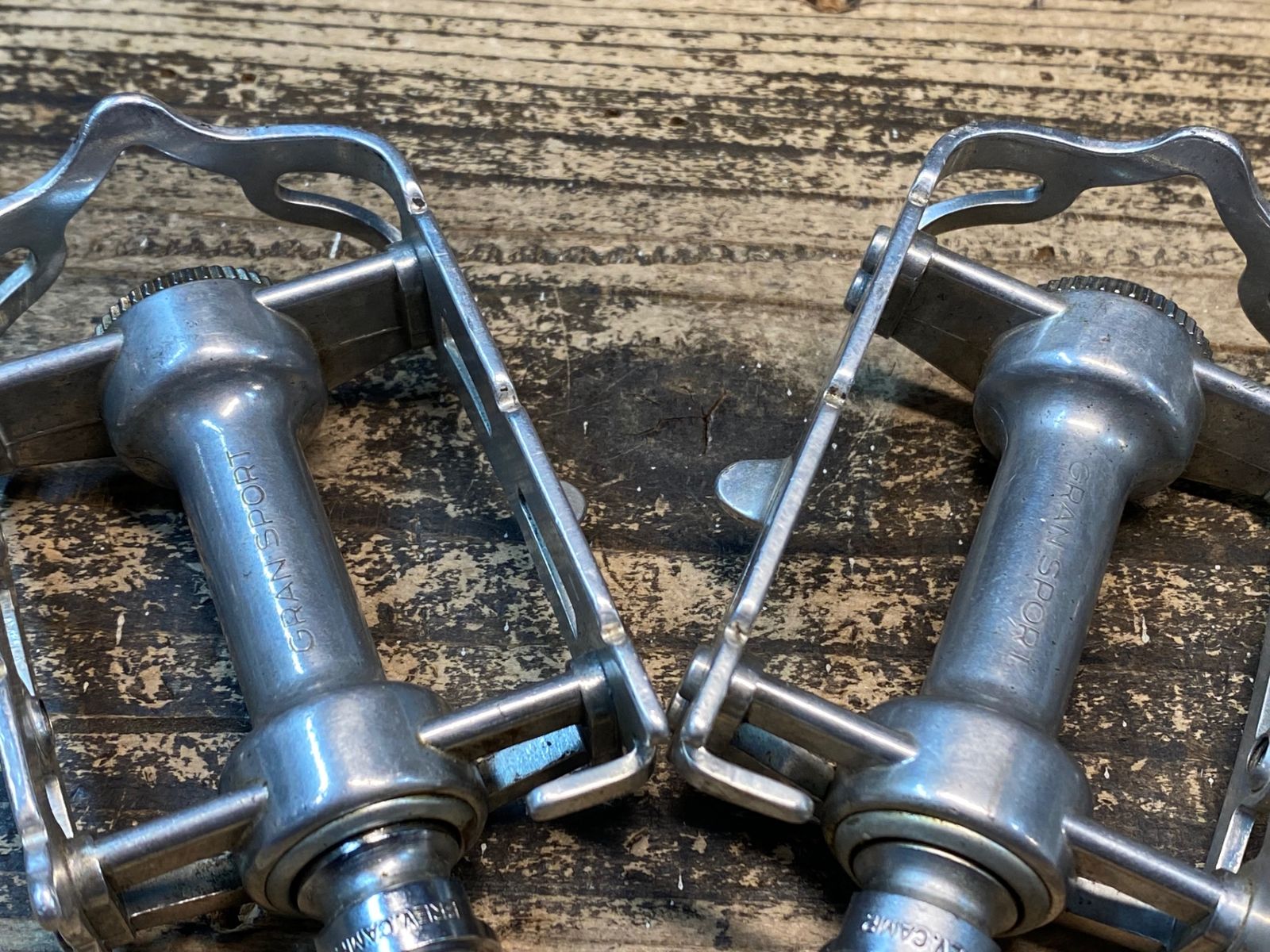 カンパニョーロ CAMPAGNOLO